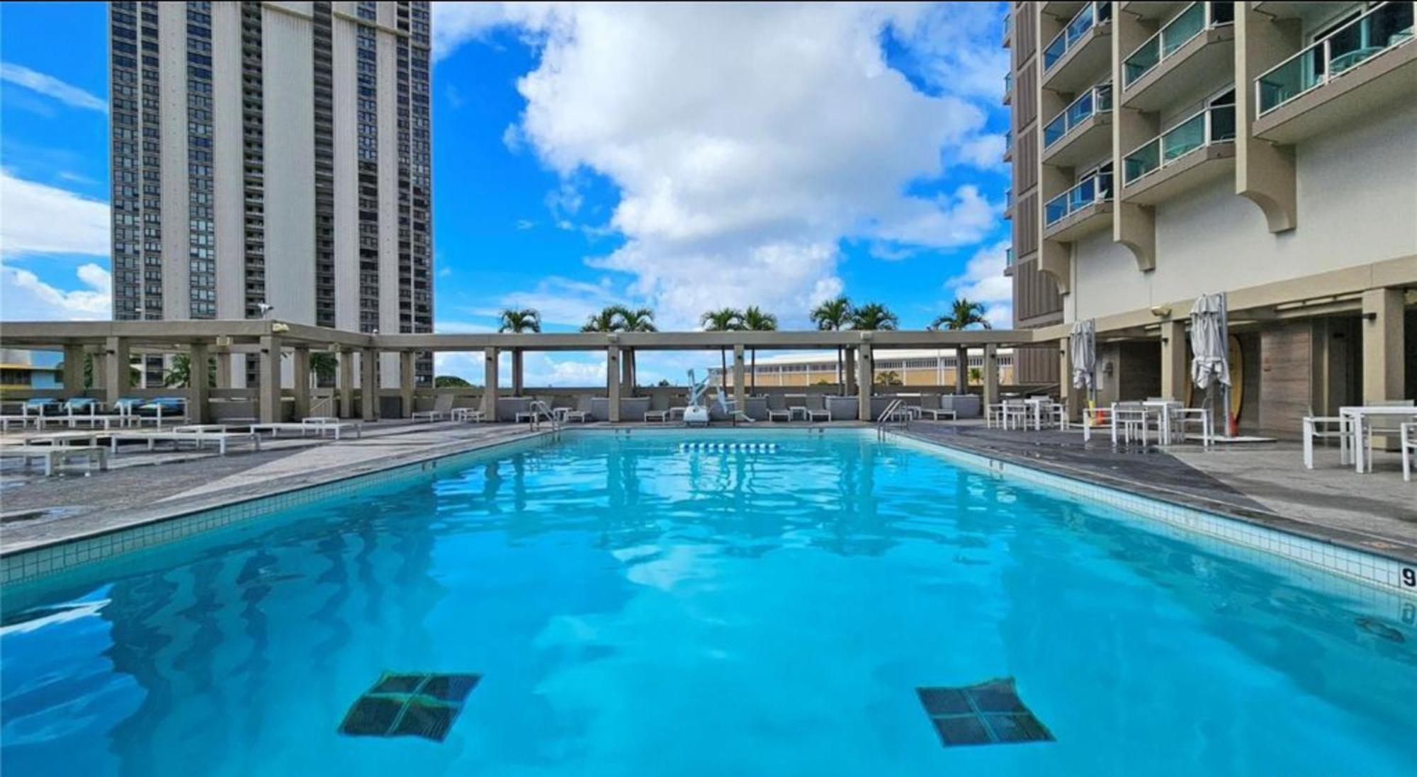 Ala Moana Hotel By Final Form Гонолулу Экстерьер фото